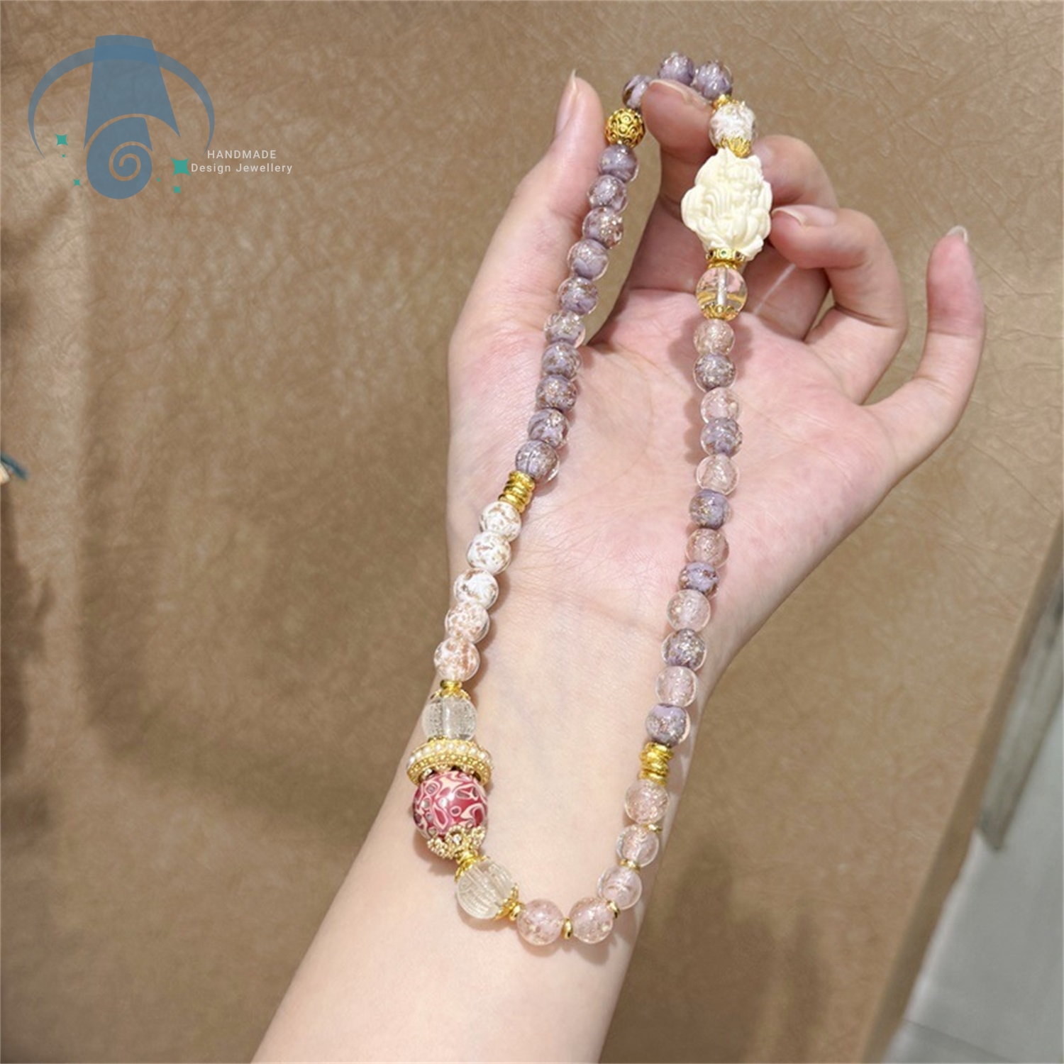 Glow In The Dark Fox Bracelet  - Aura Ethnic Fashion reseña y precio