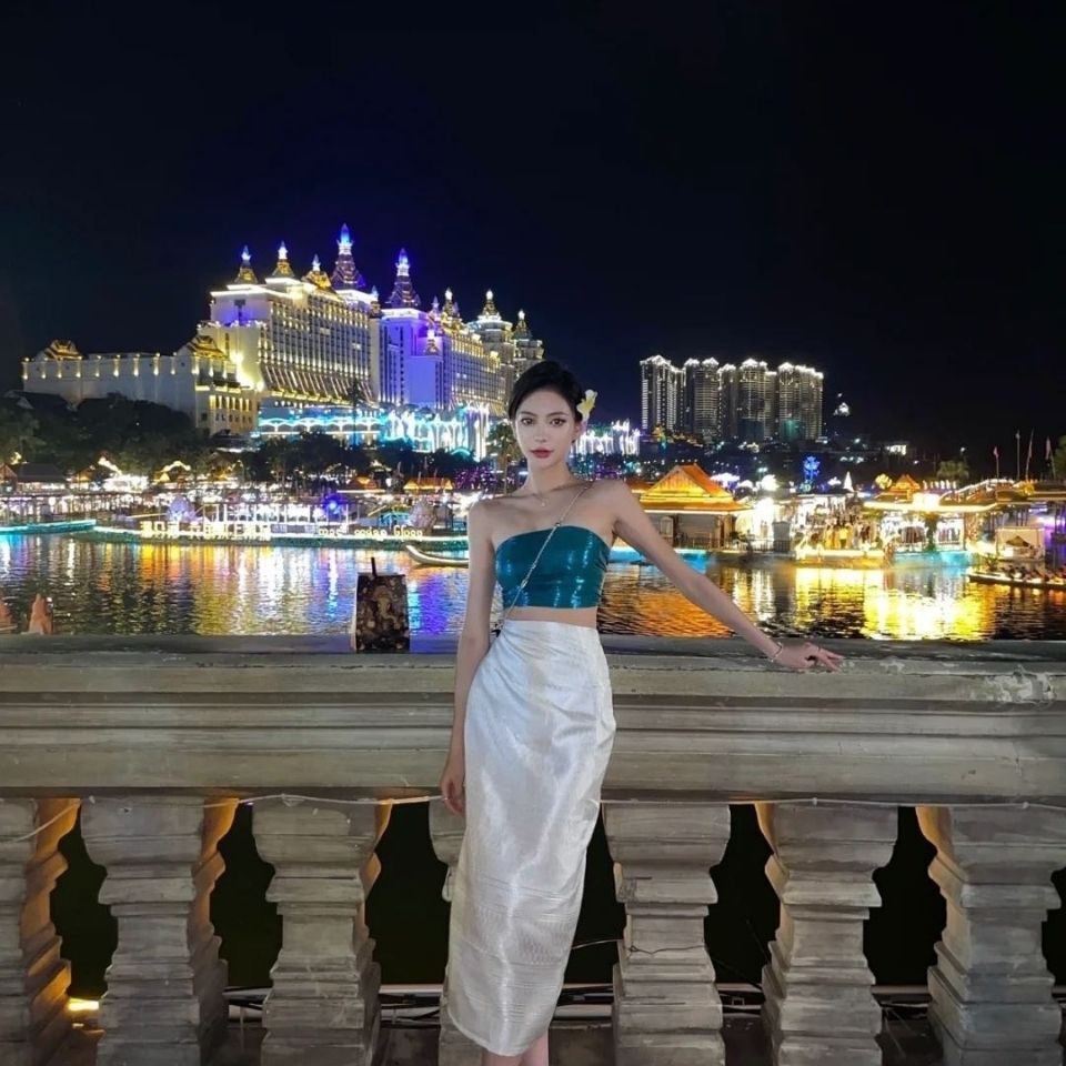 Thai National Outfit Ethnic Co - Batik Sarong Wrap reseña y precio